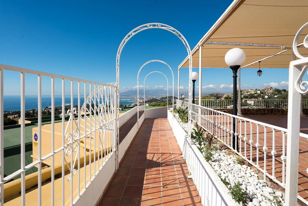 El Campanario 0*, Malaga